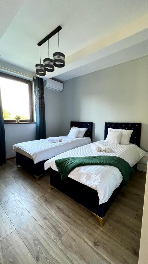 Las Aparthotel W Dolinie Stawow Zator By Housine מראה חיצוני תמונה