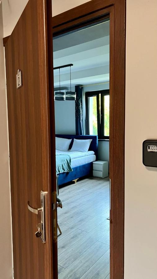 Las Aparthotel W Dolinie Stawow Zator By Housine מראה חיצוני תמונה