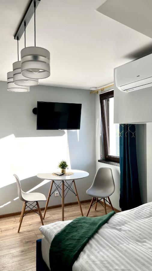 Las Aparthotel W Dolinie Stawow Zator By Housine מראה חיצוני תמונה