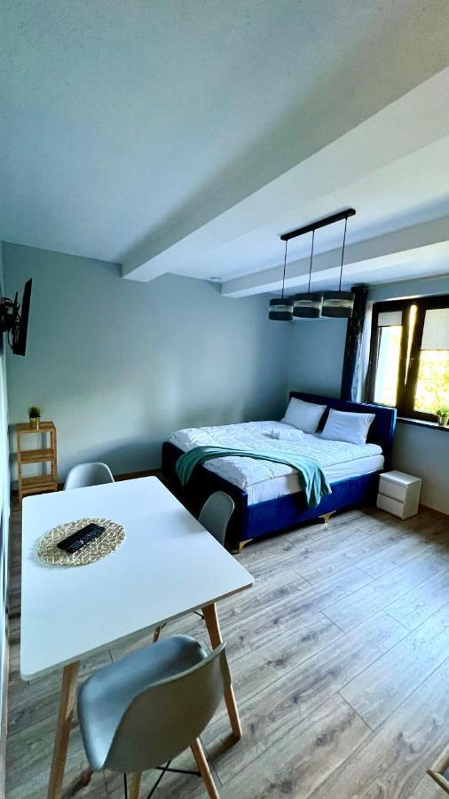 Las Aparthotel W Dolinie Stawow Zator By Housine מראה חיצוני תמונה